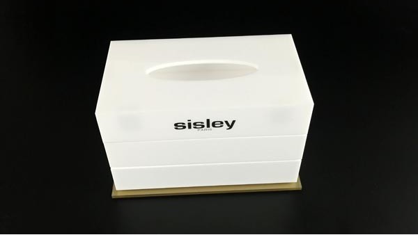 博藝展示的亞克力紙巾盒優(yōu)勢和特點(diǎn)？
